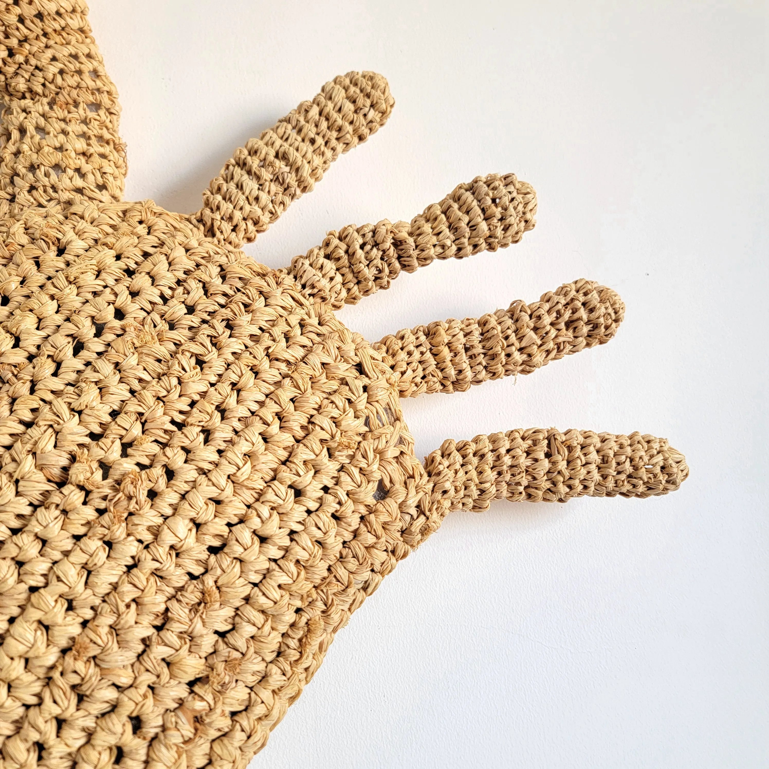 Coussin crabe en raphia naturel bohème
