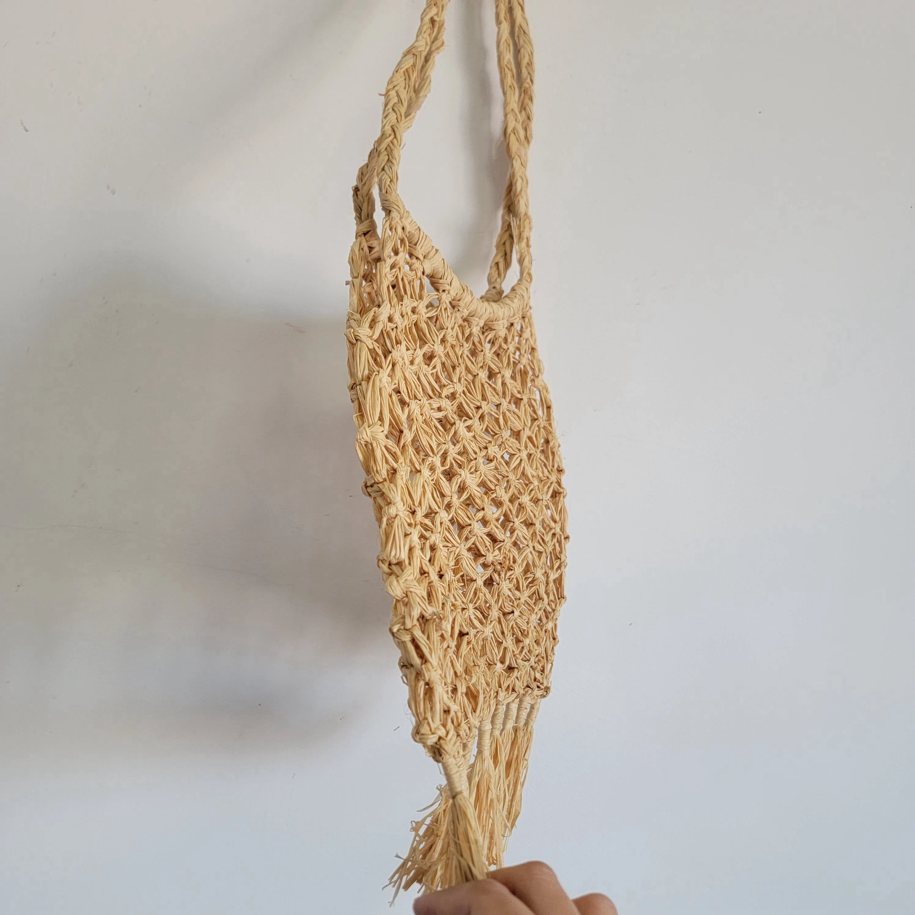 Sac en raphia tressé à la main avec pampilles bohèmes