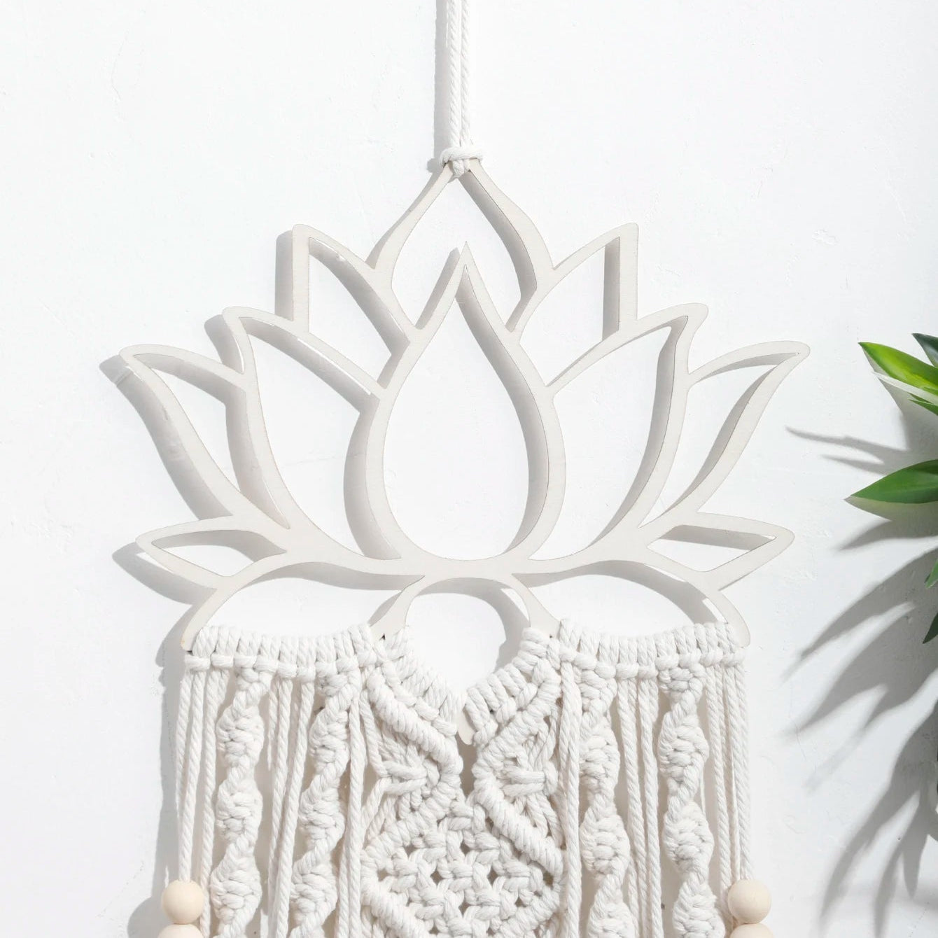 Macramé mural lotus bohème blanc