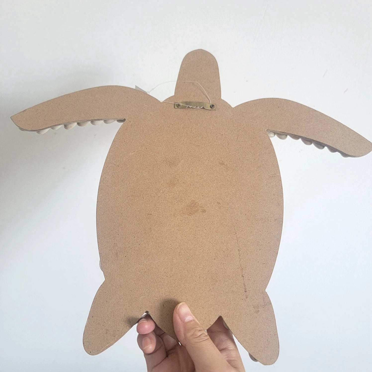 Décoration murale tortue en coquillages