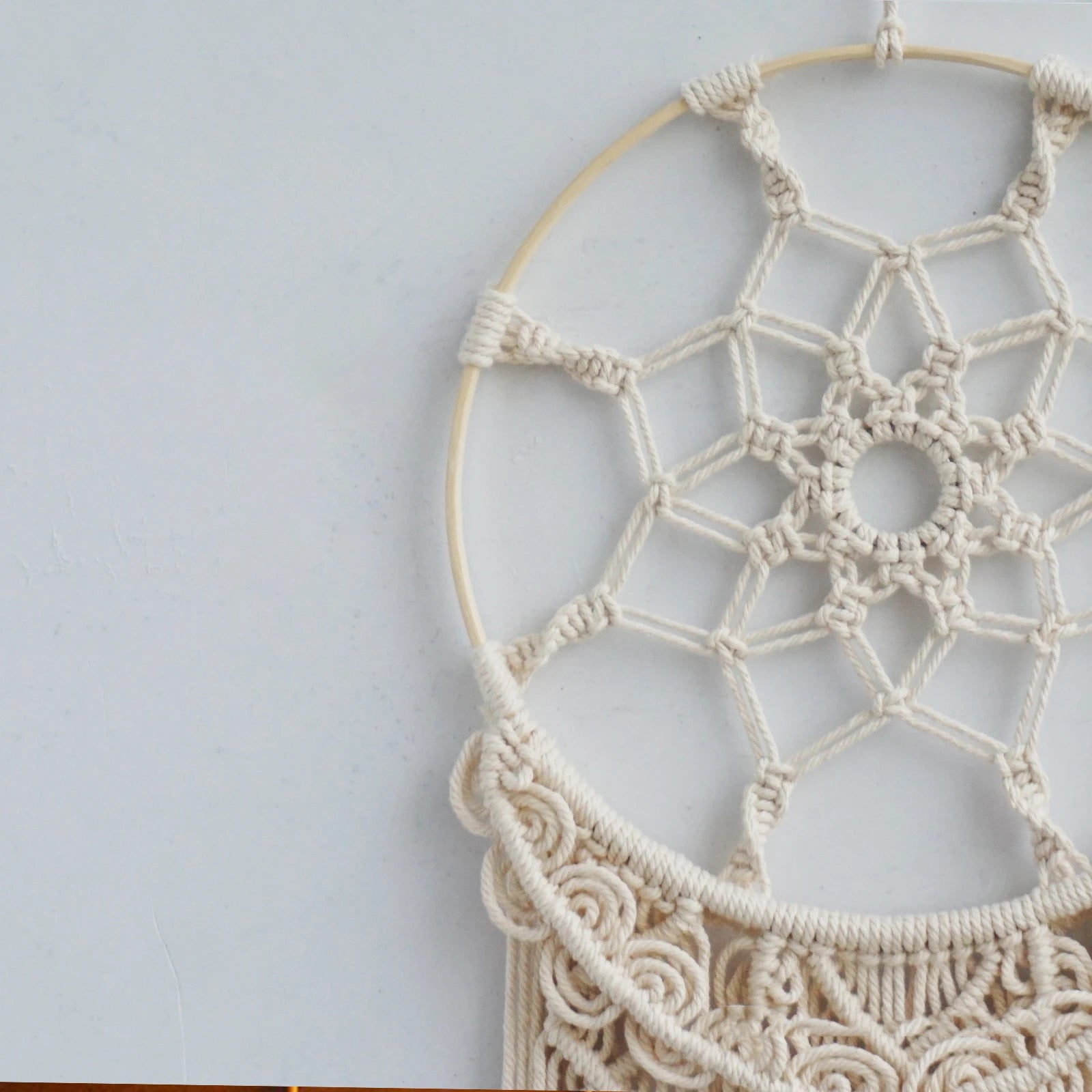 Macramé mural attrape-rêves bohème tissé main