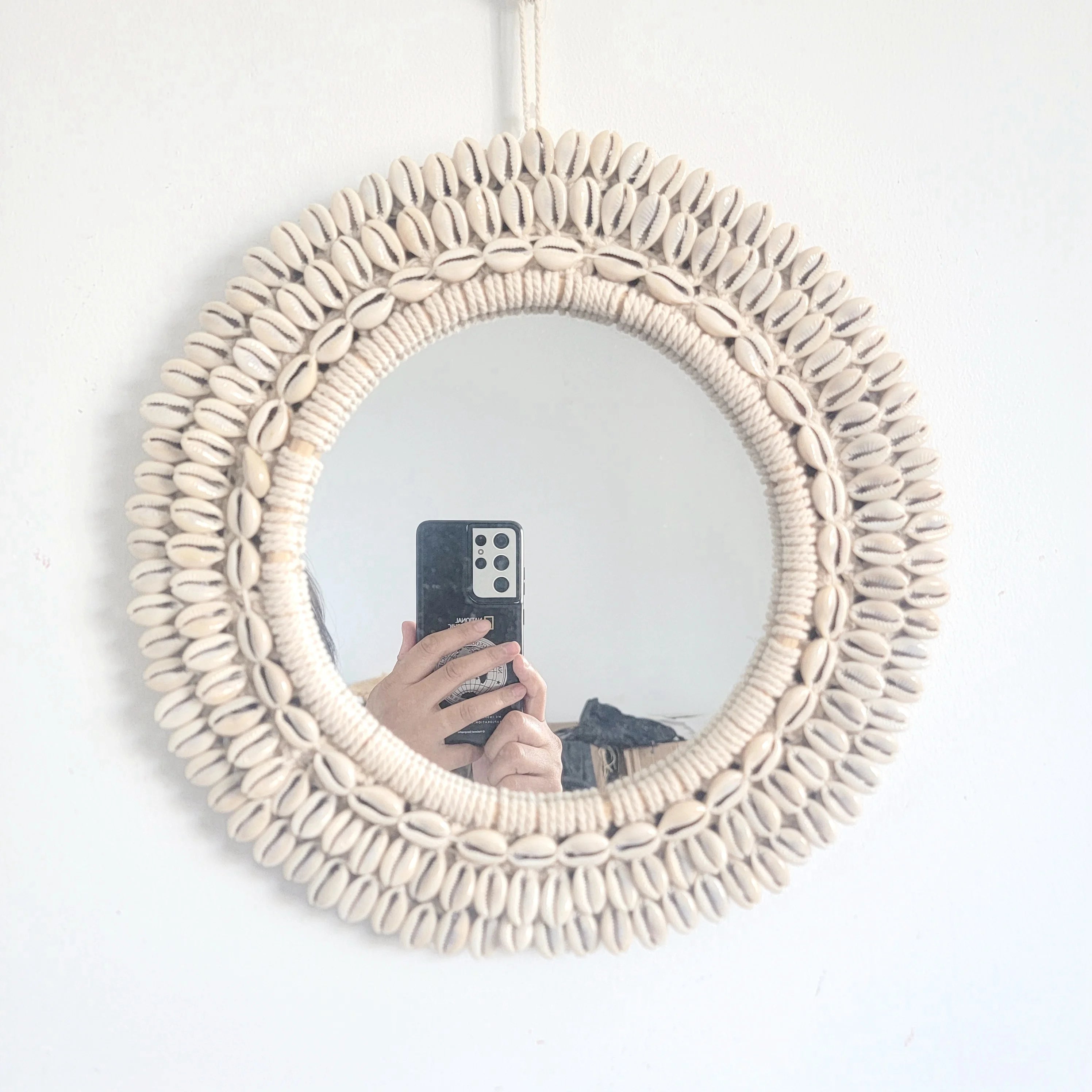 Miroir décoratif rond en coquillages Fait main 31 cm