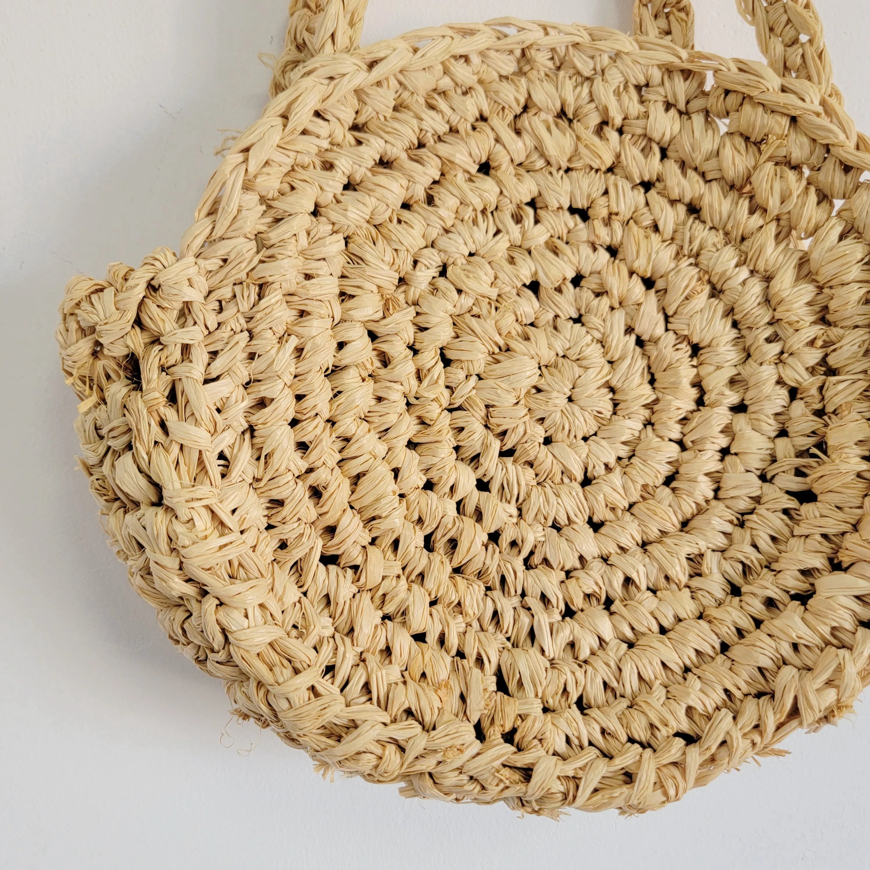 Sac rond en raphia tressé à la main