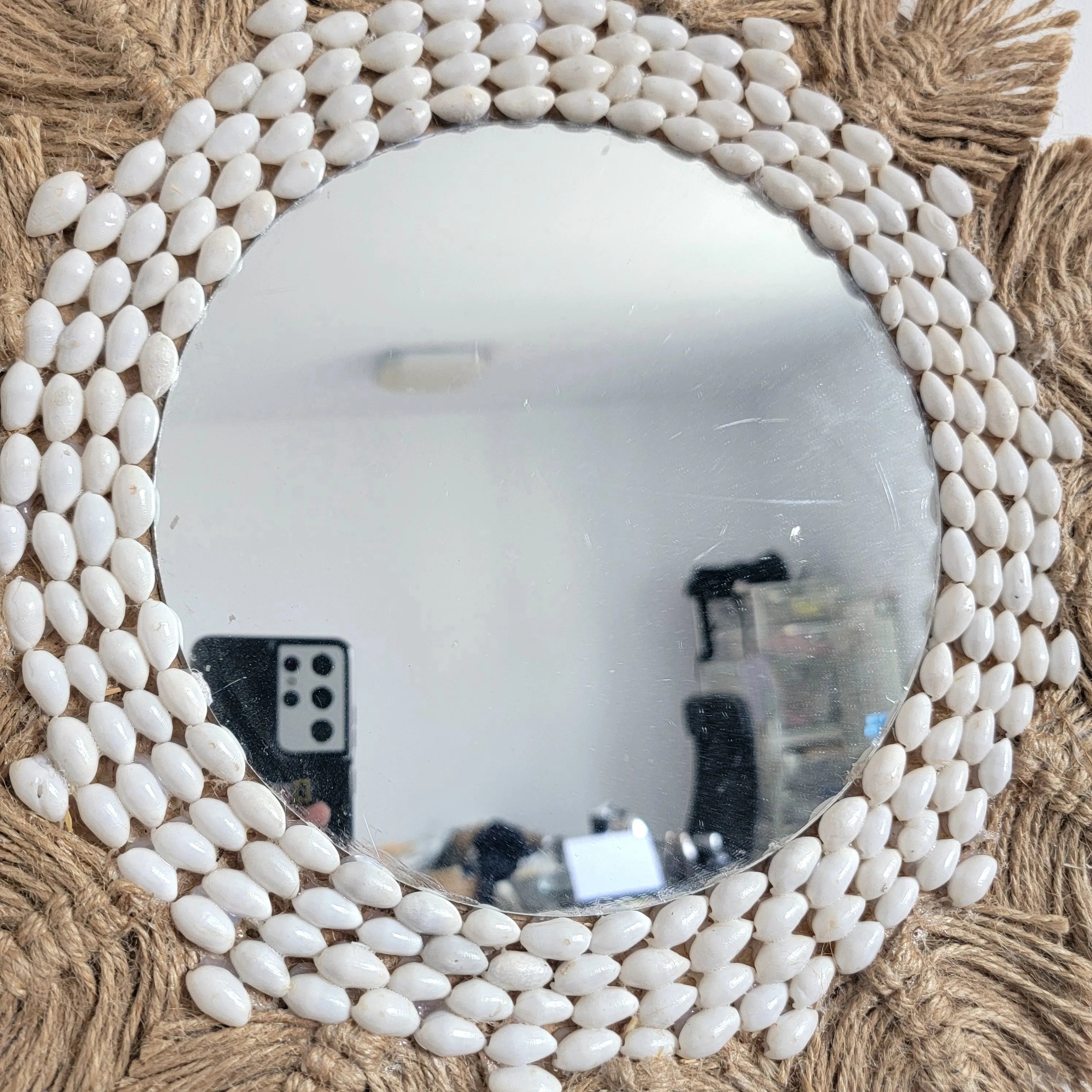 Miroir soleil bohème en corde macramé et coquillages