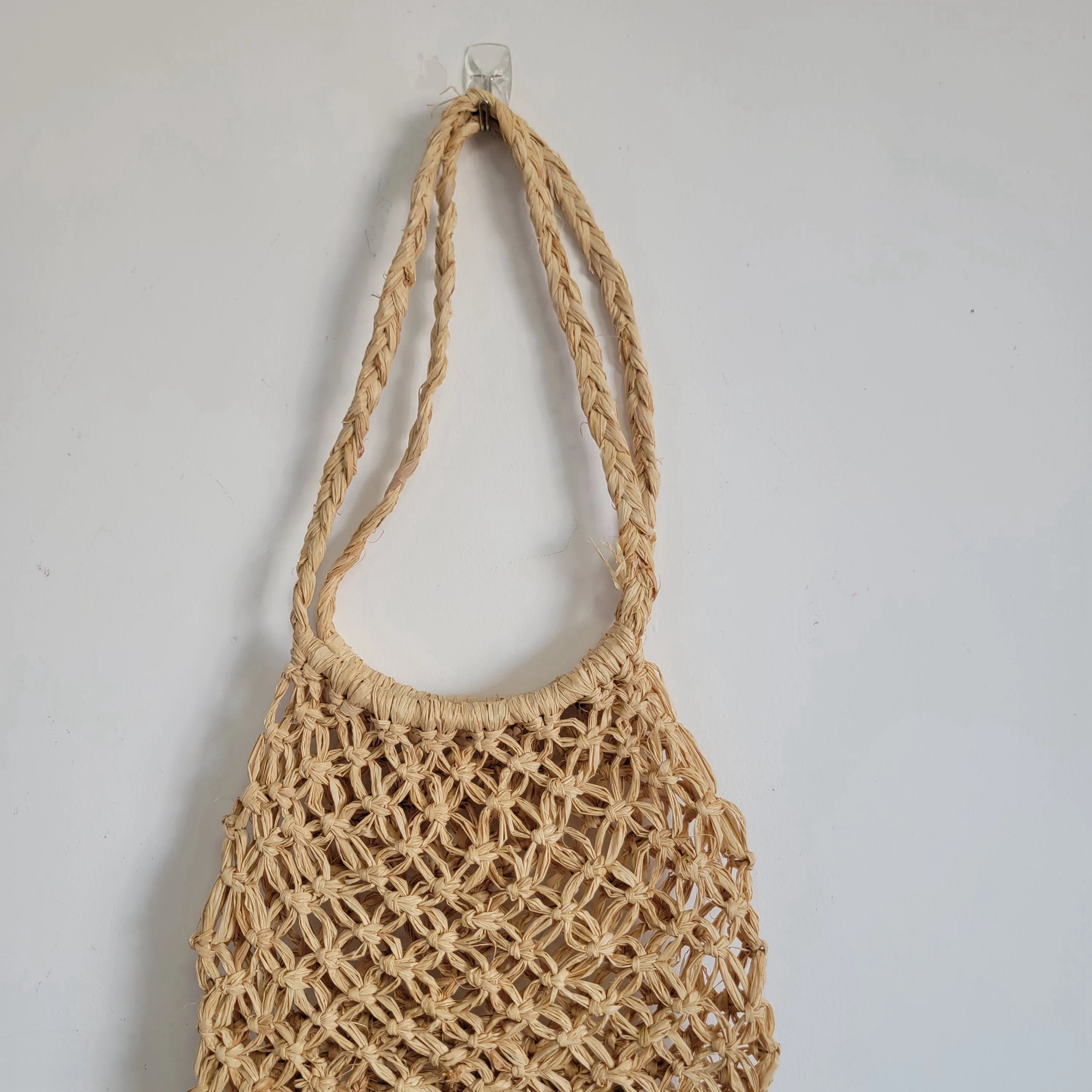 Sac en raphia tressé à la main avec pampilles bohèmes